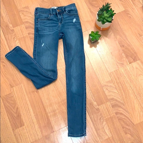 Jeans - Picture 1 of 5